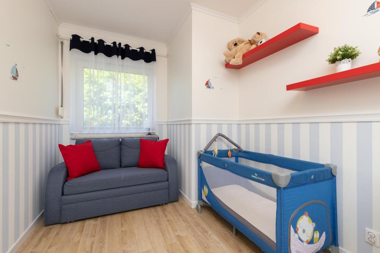 グダニスクFamily Apartament Mysliwska By Rentersアパートメント エクステリア 写真